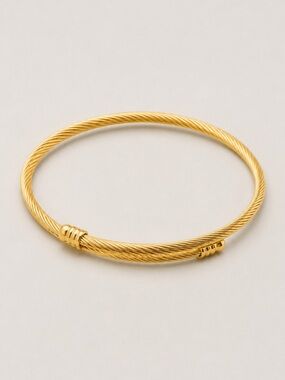 New! Gold Twist Wrap Bracelet NWOT